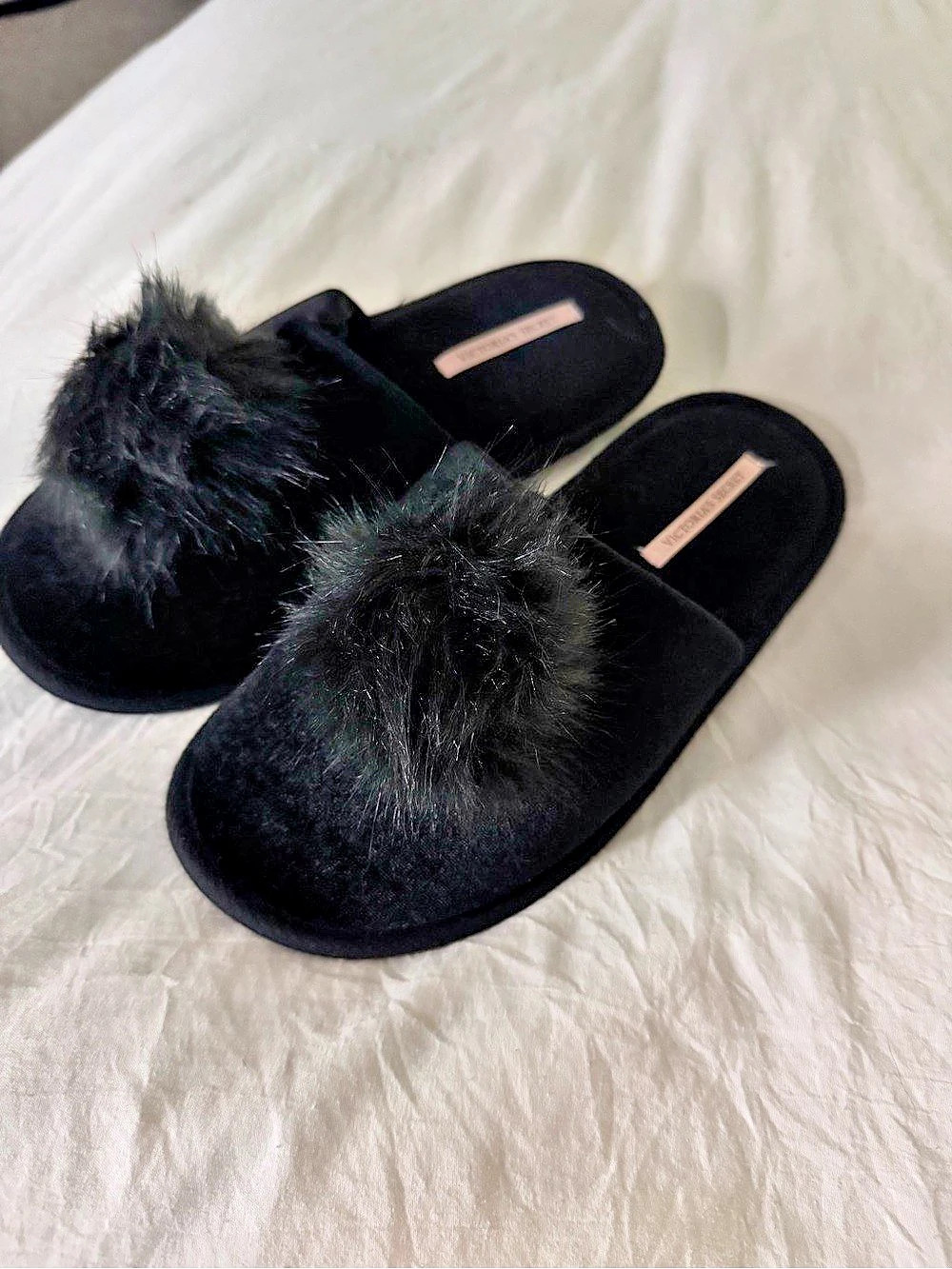 Victoria's Secret Black Velvet Pom-Pom Slide Slippers Black US 8